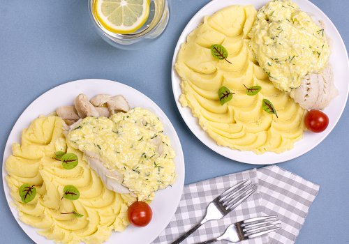 Треска с польским соусом и пюре